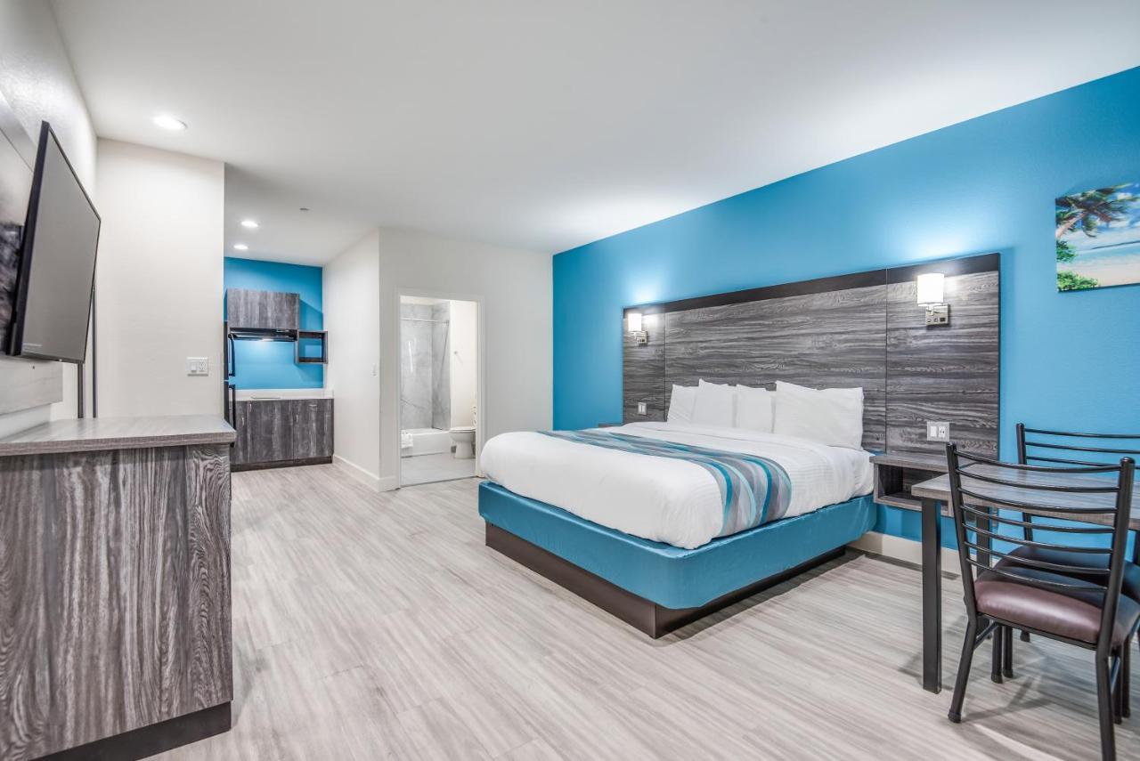 Americas Value & Houston At Hwy 6 Otel