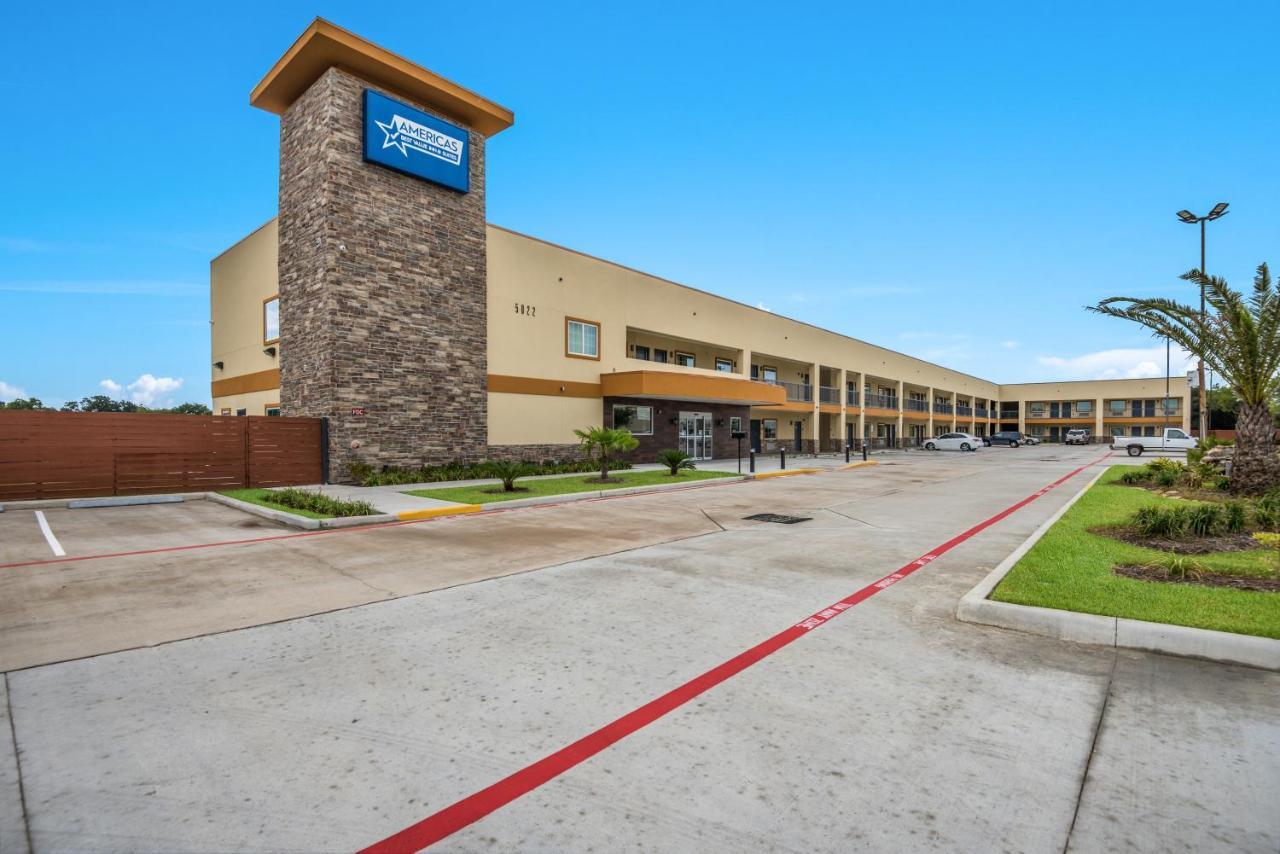 Americas Value & Houston At Hwy 6 Otel 2*