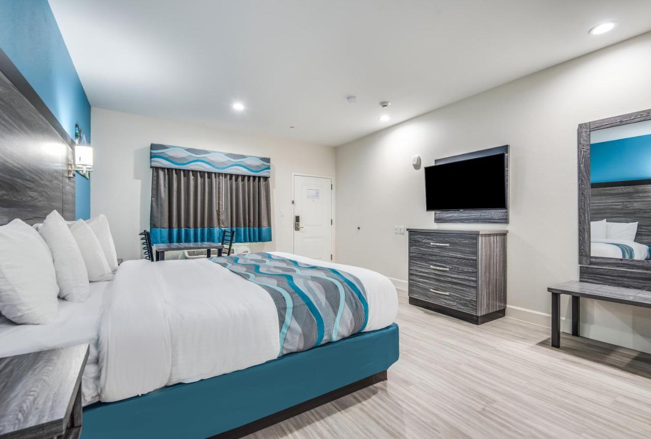 Americas Value & Houston At Hwy 6 Otel 2*